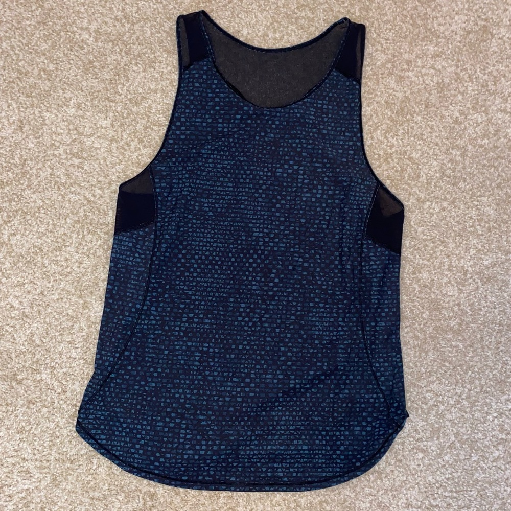 Lululemon Sculpt Tank Top Blue and Black Stretch Pebbled Mosaic Workout Tank Top